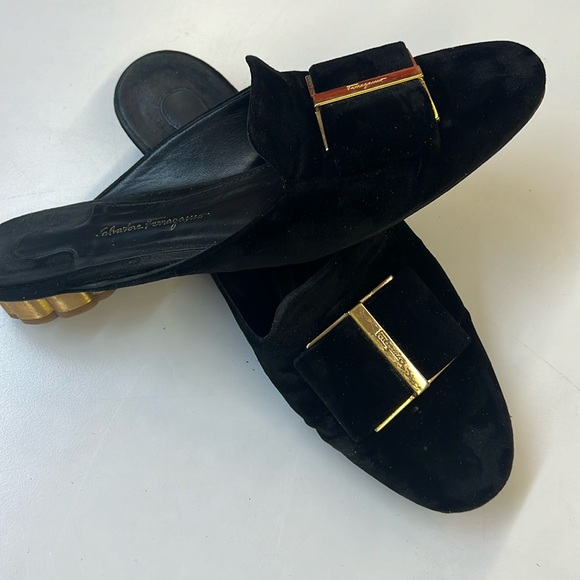 Salvatore Ferragamo Velvet Size 8 - Picture 1 of 10